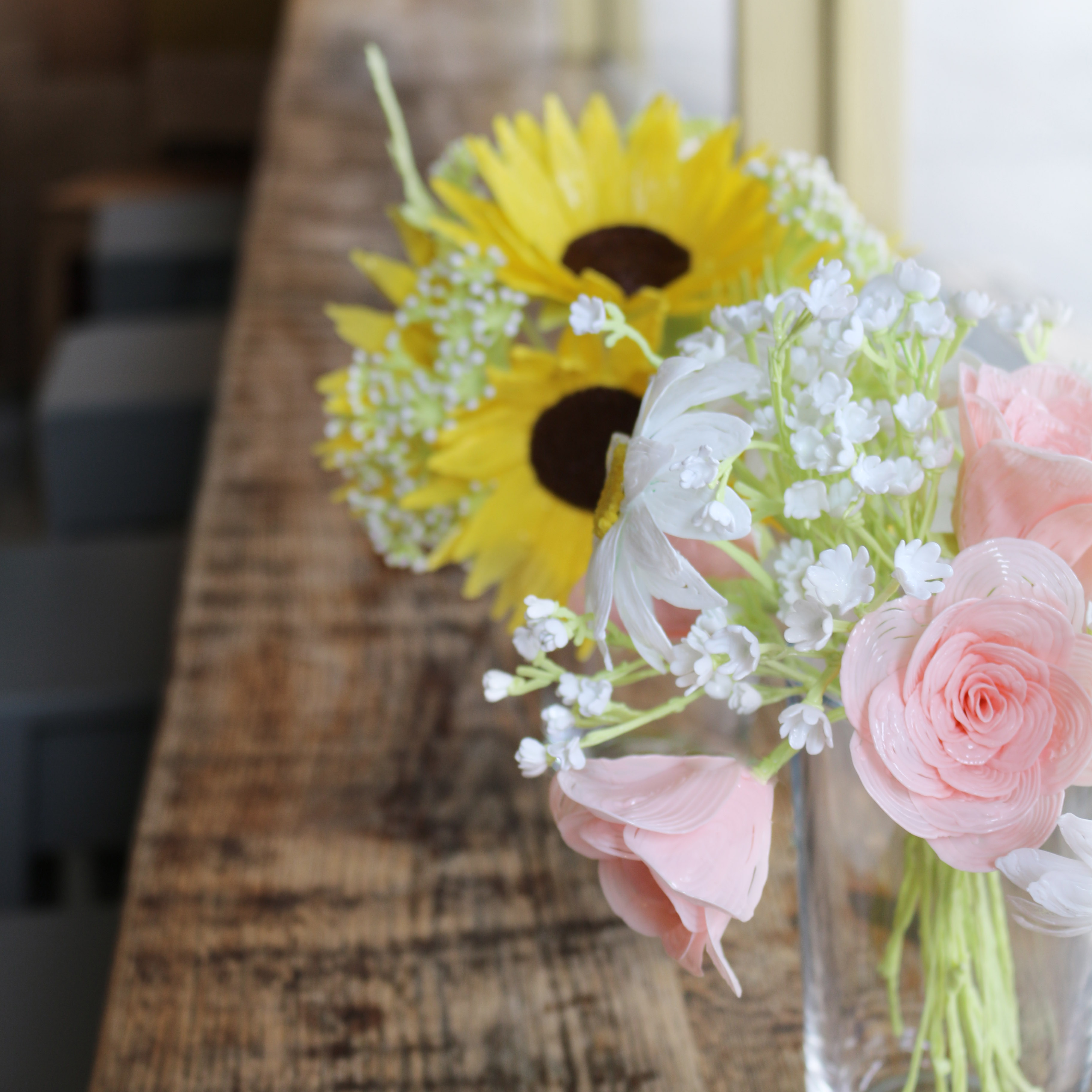 Colorful flower bouquet in vase - 3D pen art.